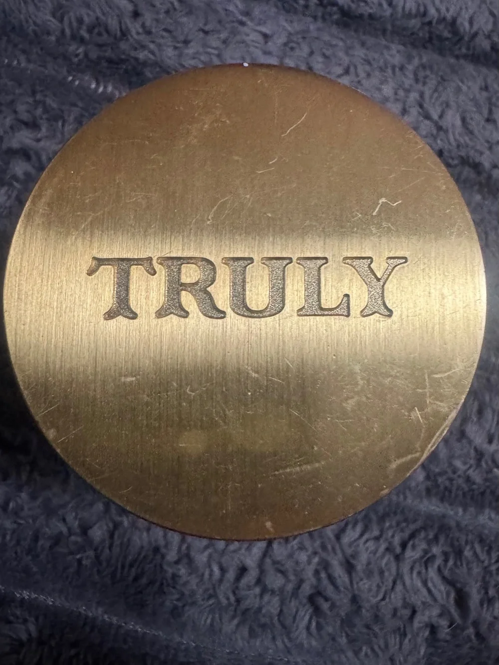 TRULY Coco Cloud After Shave Serum - White and Gold